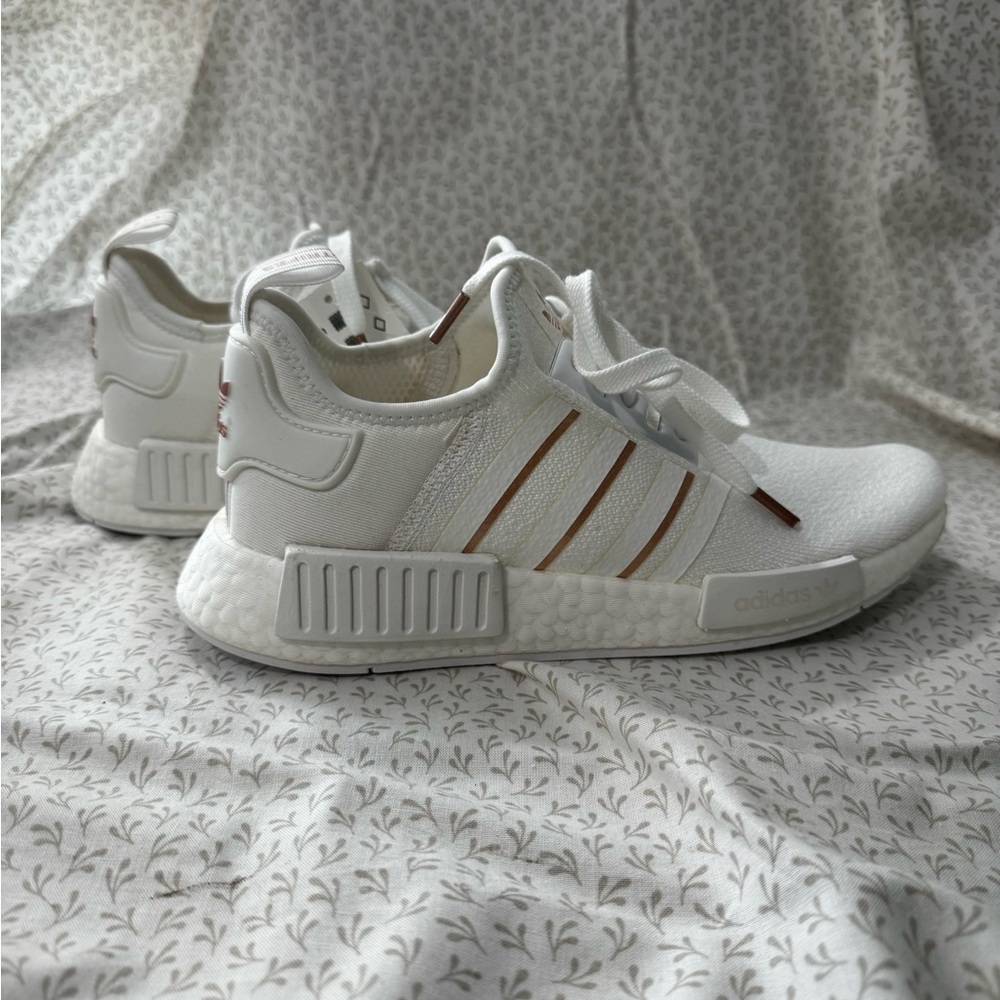Adidas NMD_R1 W